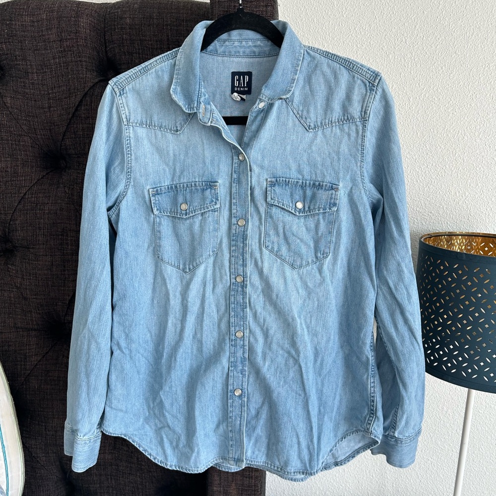 GAP Blue Casual Button Down Shirt